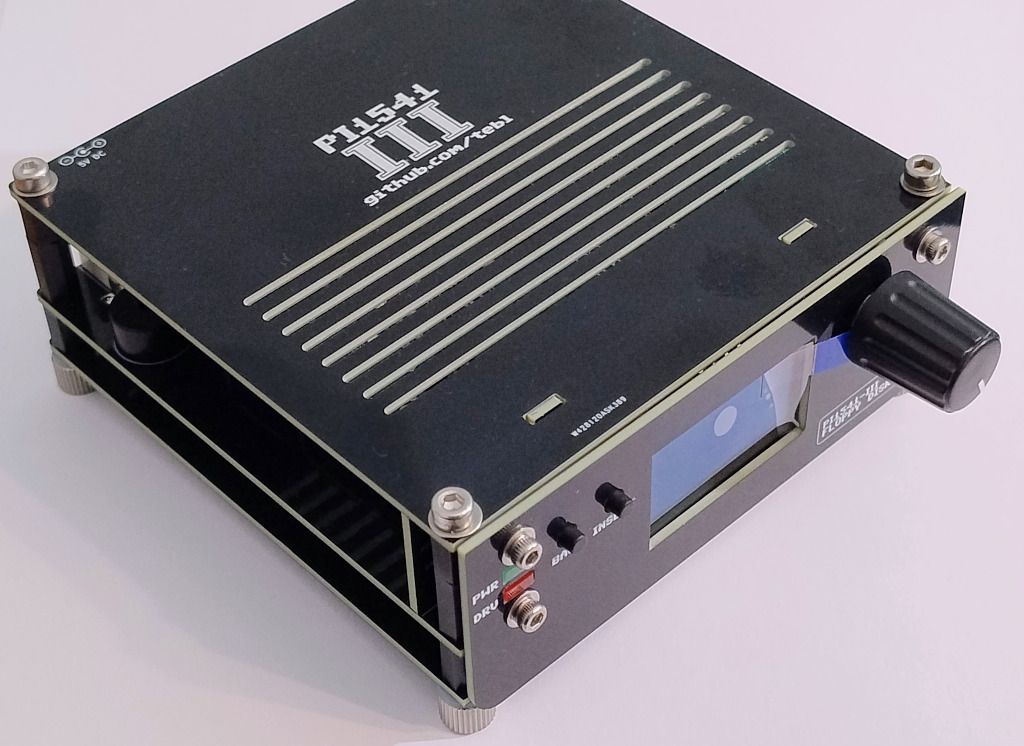 Pi1541-III Emulator, White PCB, Without Raspberry, Complete with 32GB Micro SD Card