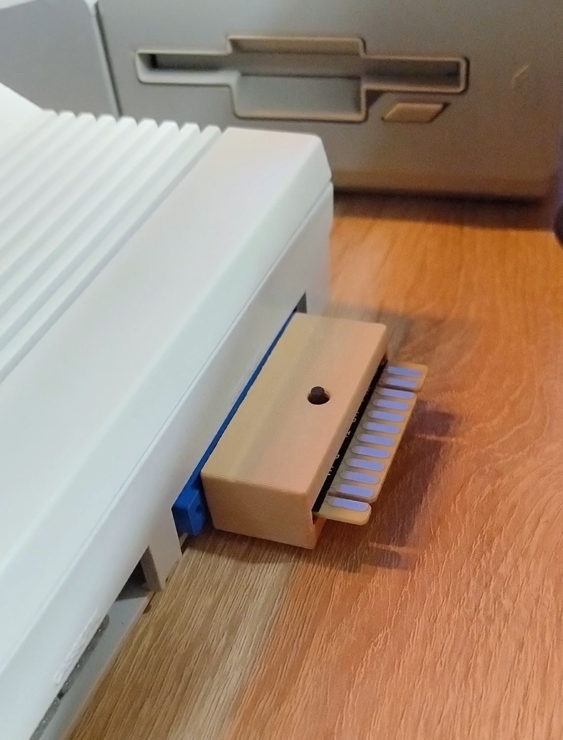 USER port adapter with reset button for Commodore
