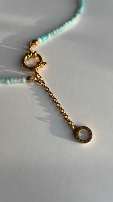 Choker z amazonitem z zawieszką z masą perłową