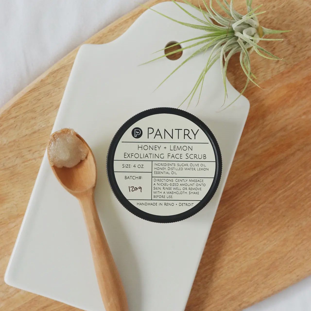 Exfoliating Face Scrub