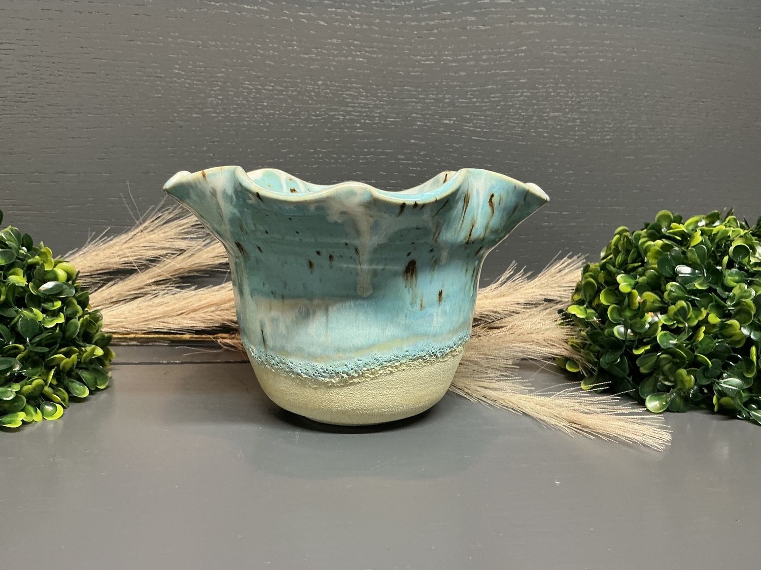 Wavy Ocean Vase - Pottery