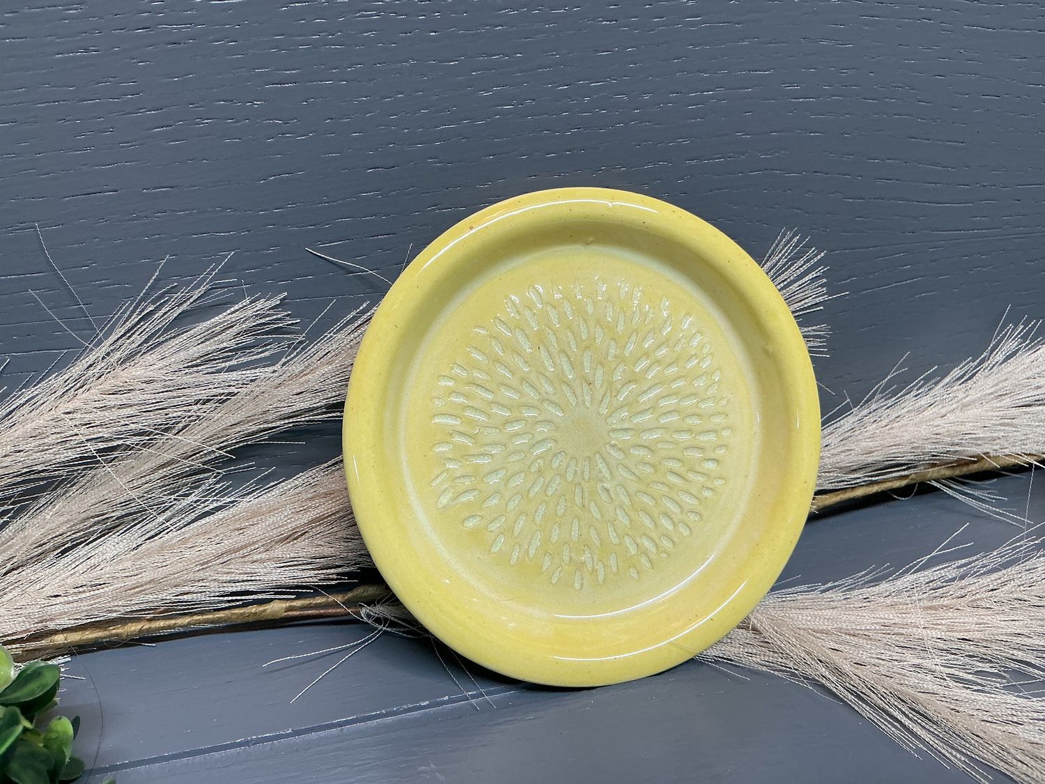 Garlic Grater Yellow - Pottery
