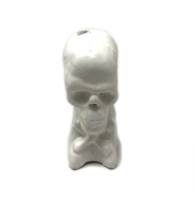 Skull Candle on Cross Bones 5.25"