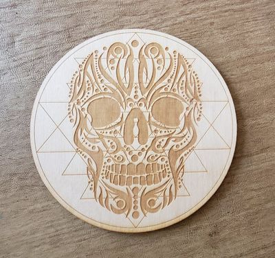 Crystal Grid - Skull Triangles Wooden 6"