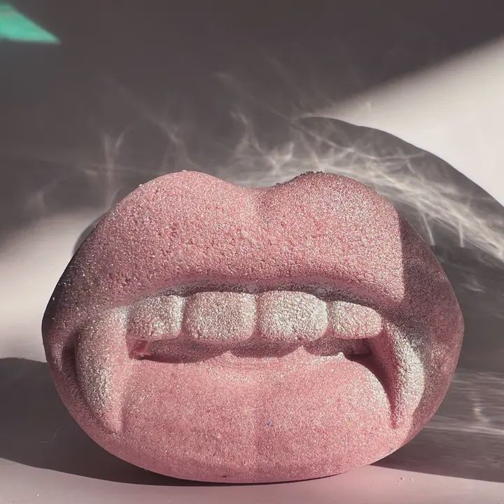 Bath Bomb - Vampire Diaries 6 oz