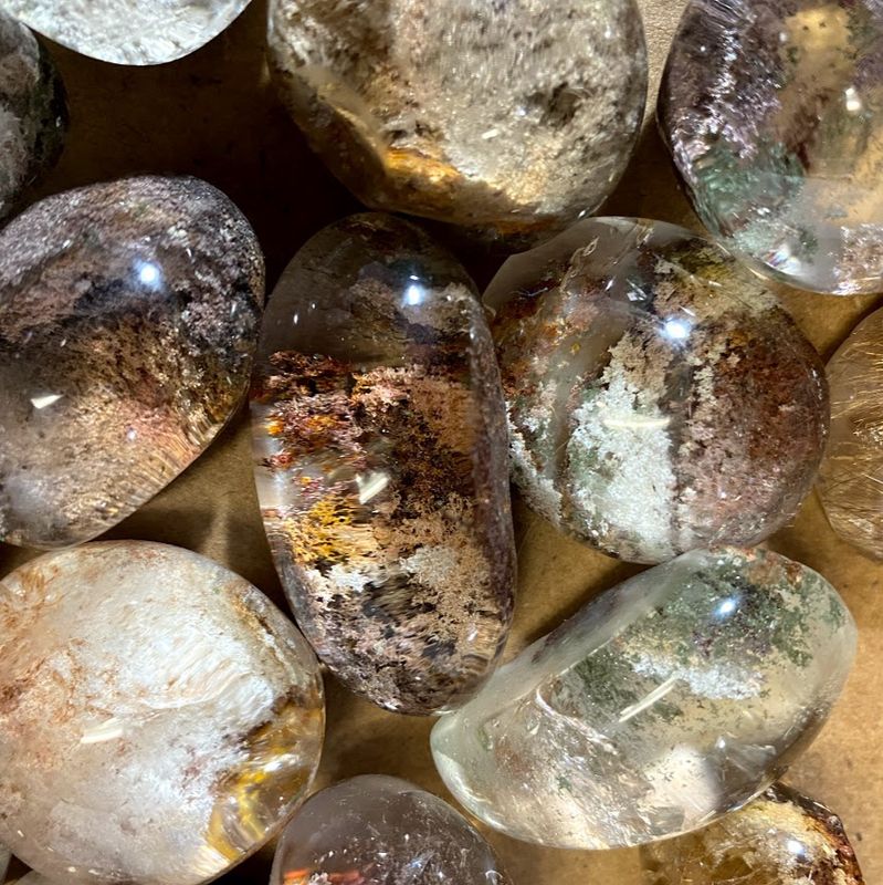 Quartz Lodolite Scenic Tumbled Stone