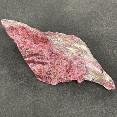 Rhodonite Specimen High Grade 7"x3"  798g