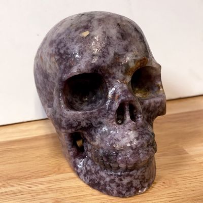 Skull Lepidolite 5" / 1365g Skullis