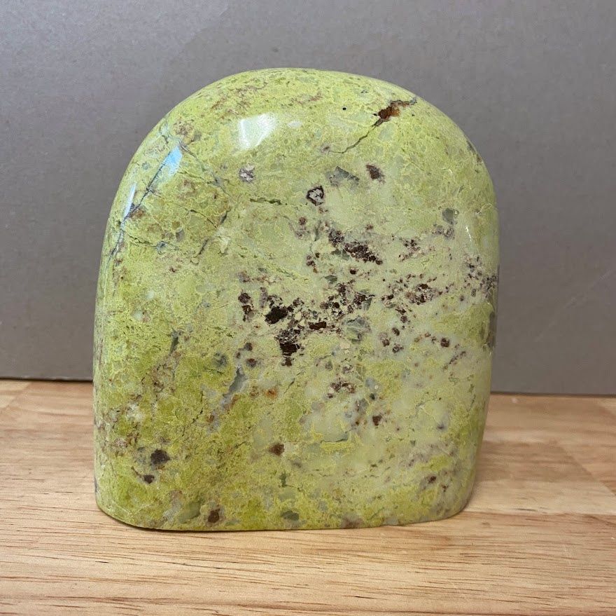 Opal Green Standing Freeform 5"-6" - Select, Size: 942 gms