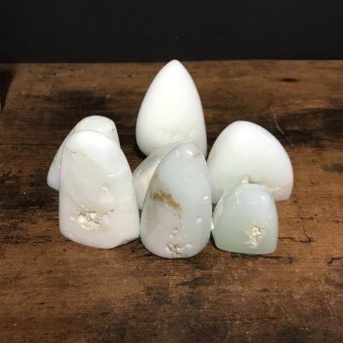 Chrysoprase Peruvian Freeform Grade AAA - Select Weight
