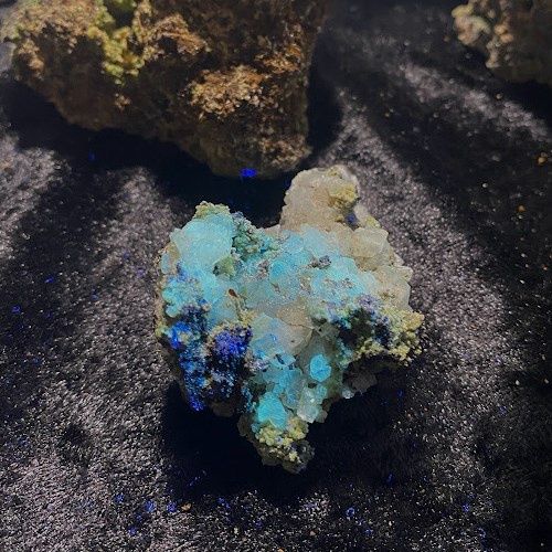 Wulfenite w/ Mimetite and/or Conichalcite Specimen Some UV Reactive - Select