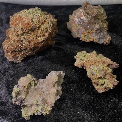 Wulfenite w/ Mimetite and/or Conichalcite Specimen Some UV Reactive - Select