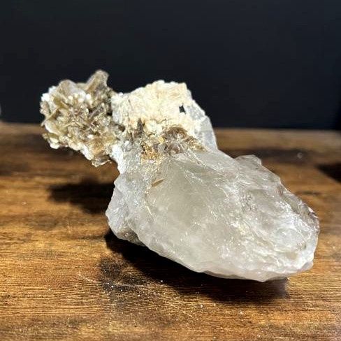 Quartz Elestial w/ Cleavelandite &amp; Black Tourmaline &amp; Mica 692g