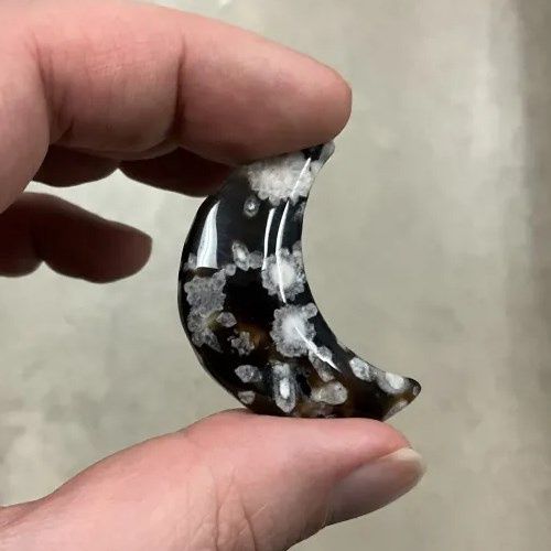 Agate Black Flower Moon 2"