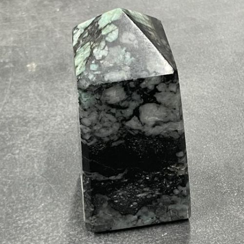 Emerald Tower 5.5&quot;x2.5&quot; | 1180g