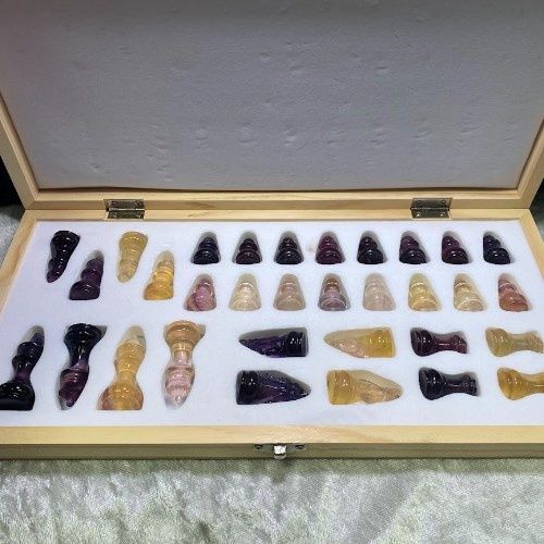 Fluorite Chess Set Yellow &amp; Purple w/ Board