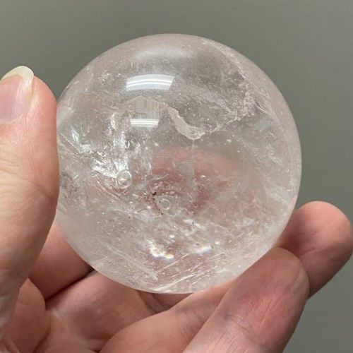 Quartz Clear Sphere w/ Moving Enhydro/Water Bubble 406g