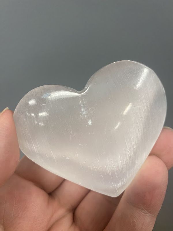 Selenite Heart 3&quot;x3&quot; / 70mm