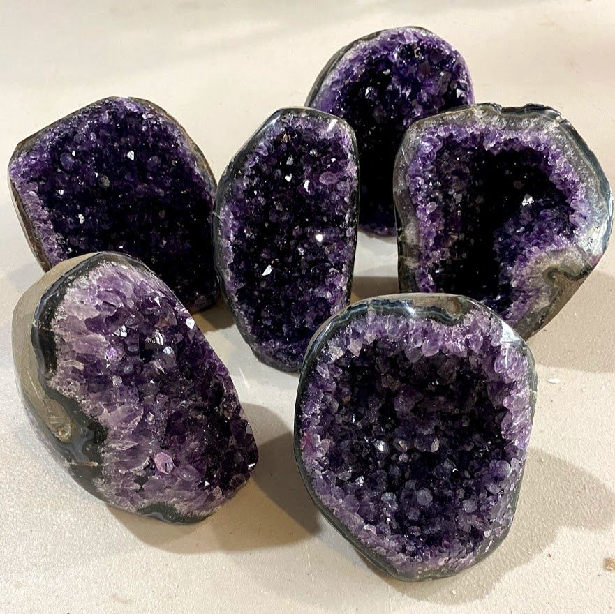 Amethyst Standing Cluster Grade A 3"-5" / 800-900g
