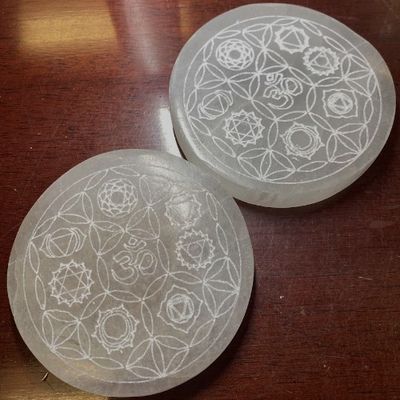 Selenite Charge Plate Chakra Round 3.25"