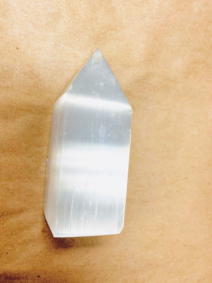 Selenite Pyramid Top Standing 4"
