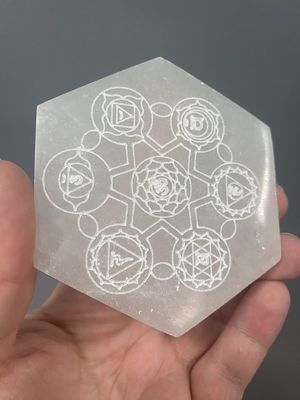 Selenite Charge Plate Chakra Six Sided