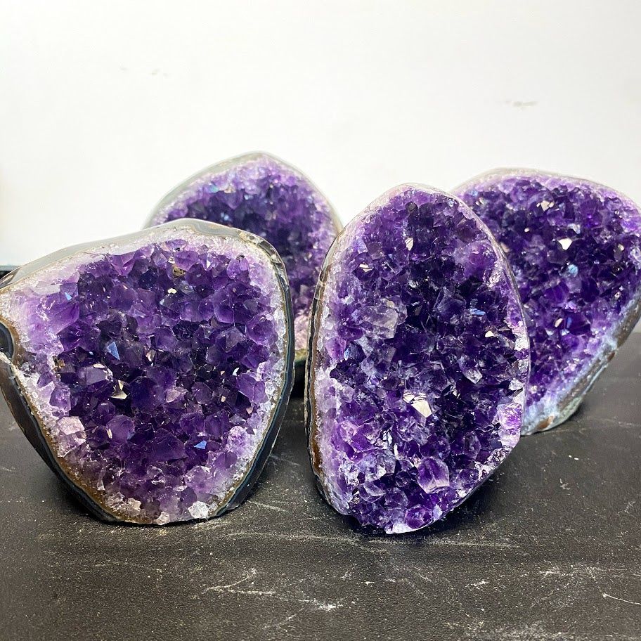 Amethyst Standing Cluster < 400g / 3" - 5"  Grade A