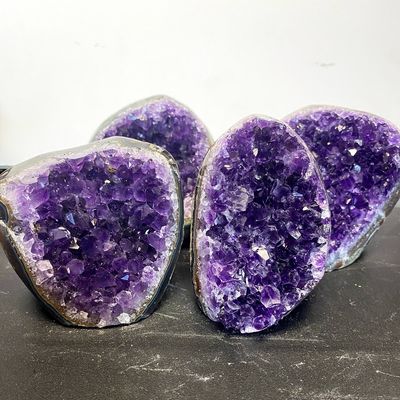Amethyst Standing Cluster < 400g / 3" - 5"  Grade A