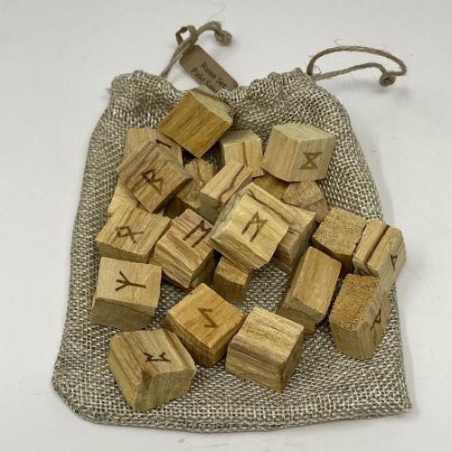 Rune Set Palo Santo Wood