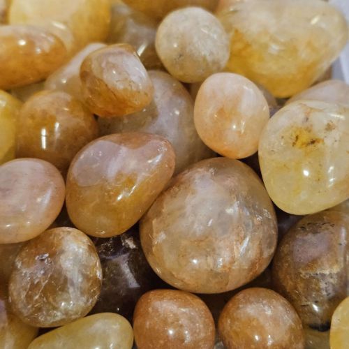 Quartz Golden Tumbled Stone .5"-.75"