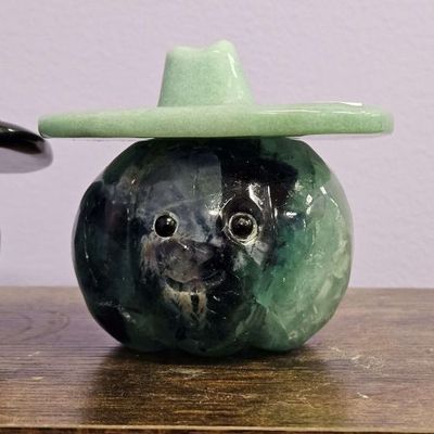 Fluorite Pumpkin Stash w/ Lid Carving 4"