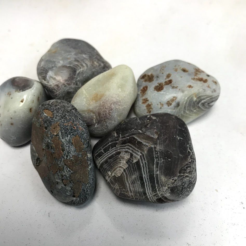 Agate Gray Banded Tumbled Stone 1&quot;-1.25&quot;