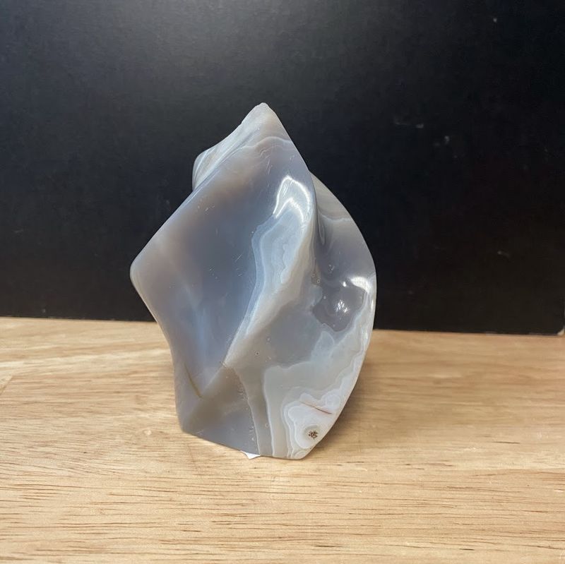 Agate Orca Standing Flame - select weight