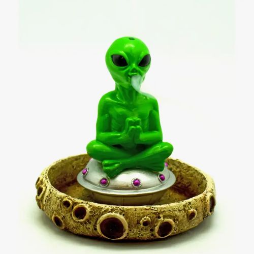 Incense Burner Alien Meditating on UFO 5&quot; x 5&quot;