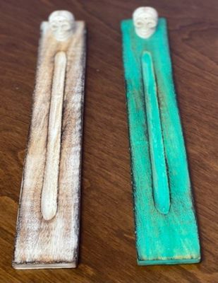 Incense Burner Wood Flat w/ Skull Short Stick