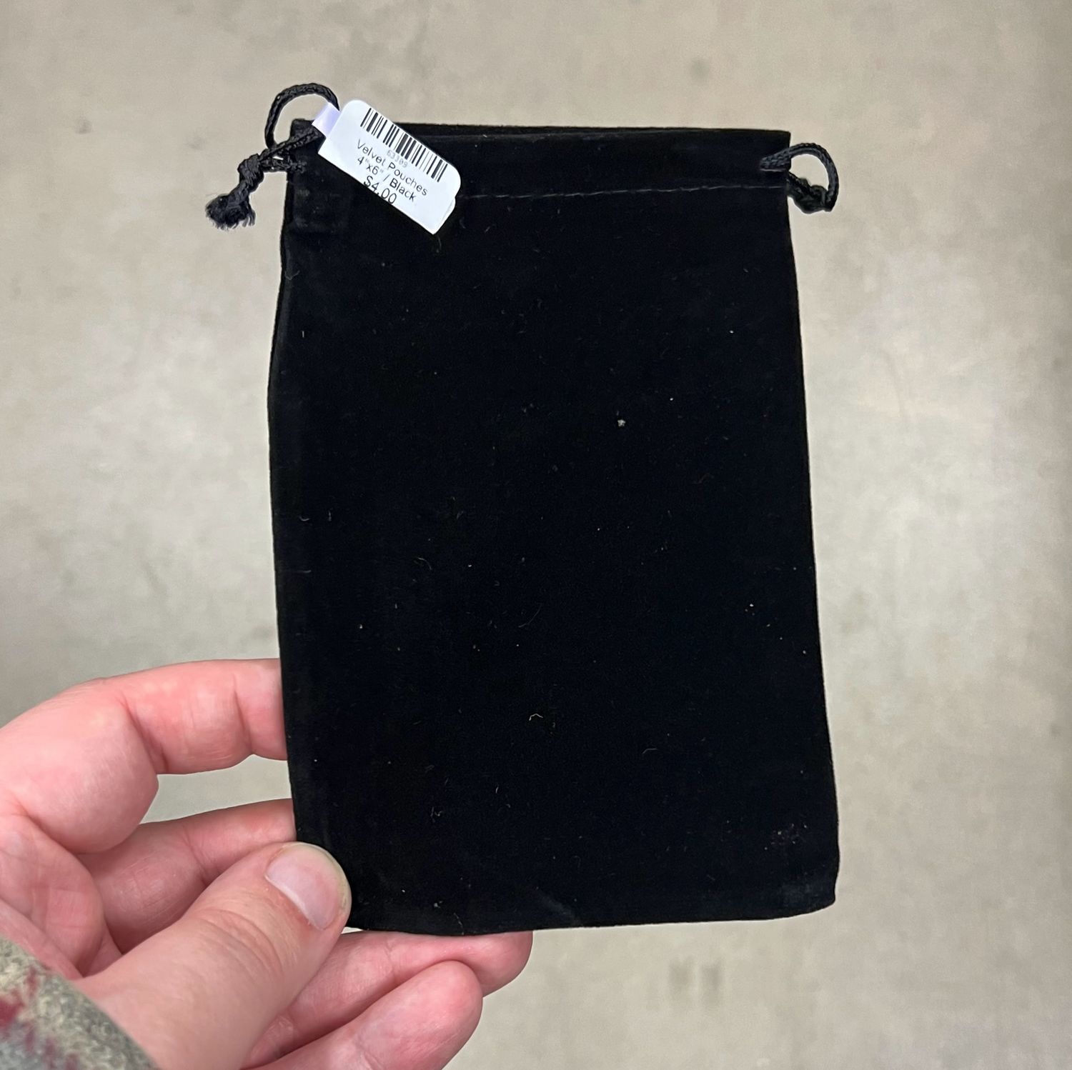 Velvet Pouches 4&quot;x6&quot;, Type: Black