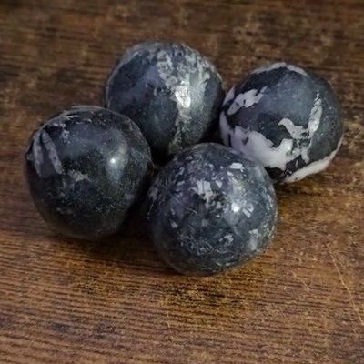 Chrysanthemum Tumbled Stone 1.25"