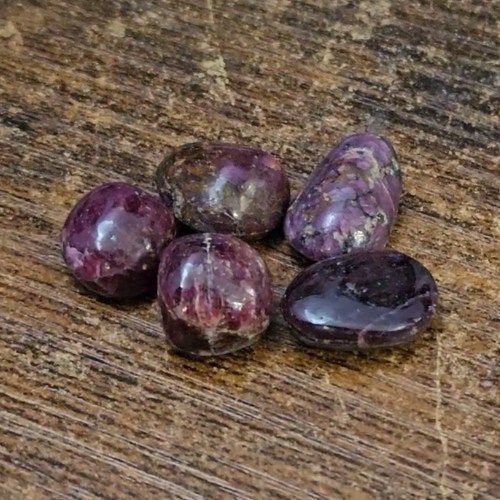 Ruby Tumbled Stone Grade A .5&quot;