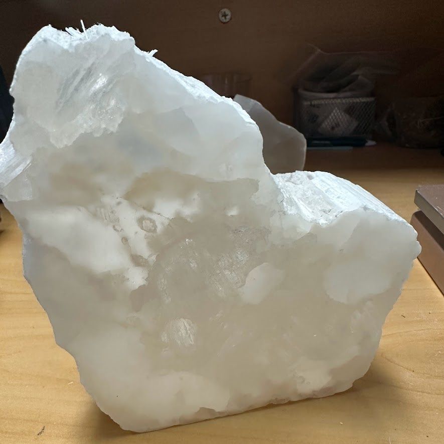 Selenite Windows Choose Size, Size: 1024g