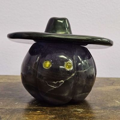 Fluorite Pumpkin Stash w/ Lid Carving 4"