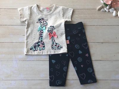 CONJUNTO 2 PZAS NIÑA JIRAFAS C/ MOÑITOS