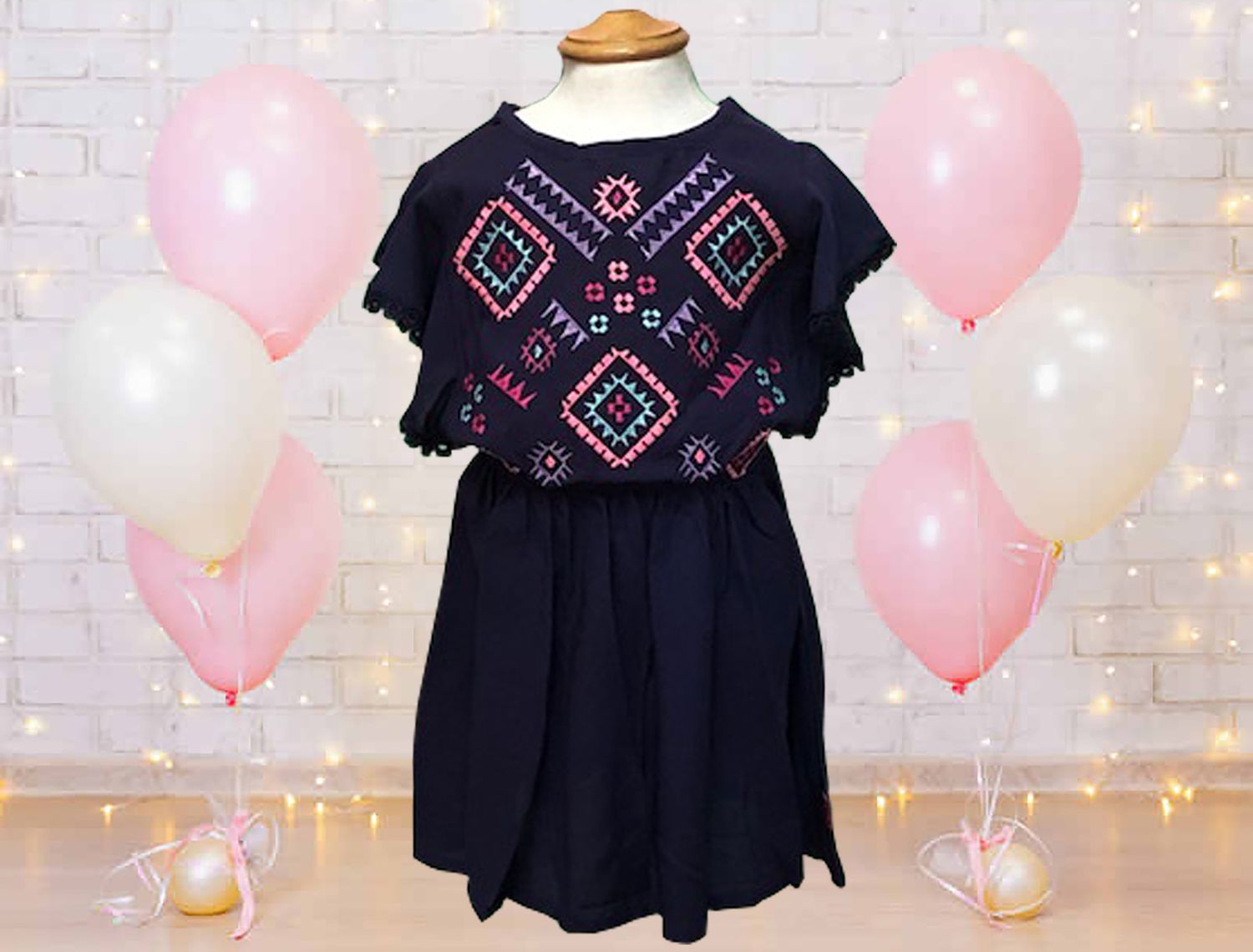 VESTIDO PETO BORDADO AZUL