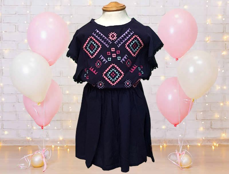 VESTIDO PETO BORDADO AZUL