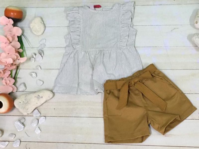 CONJUNTO 2PZ BLUSA RAYAS ESCAROLAS, SHORT MOSTAZA