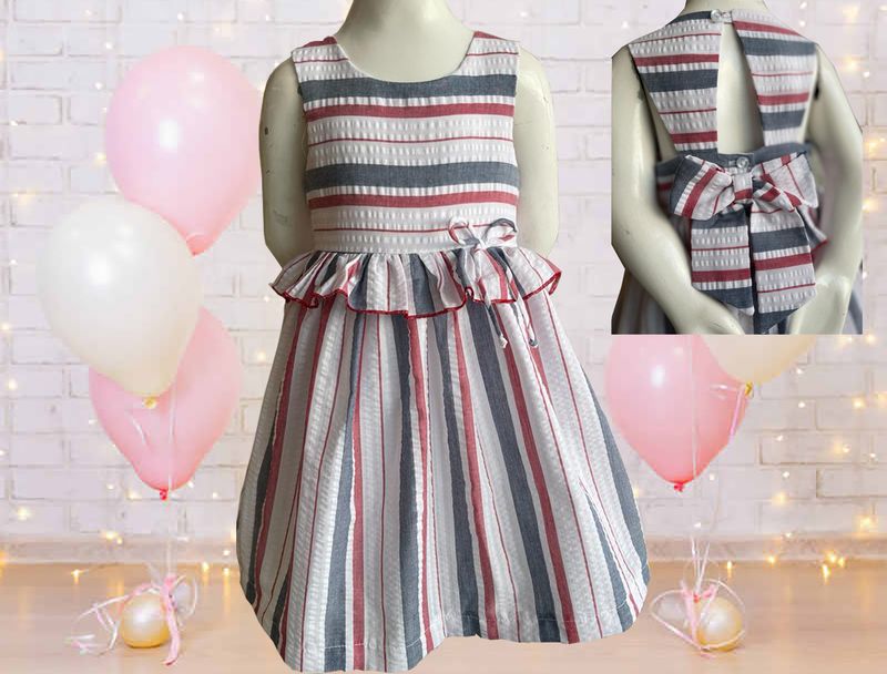 VESTIDO A RAYAS CON DETALLE EN ESPALDA