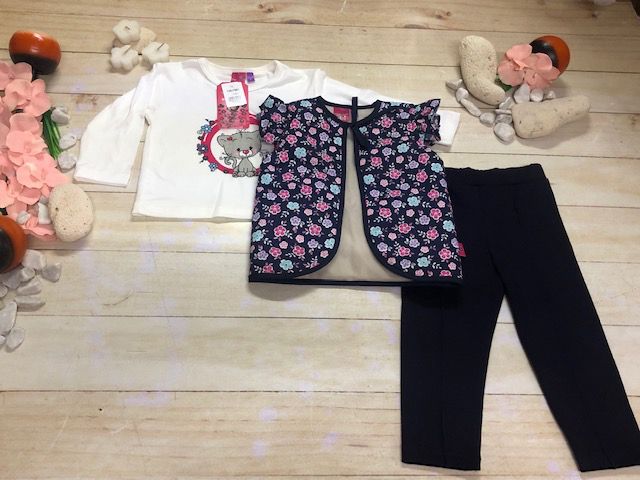 CONJUNTO 3 PZAS NIÑA CHAL OLAN HOMBRO FLORES AZUL