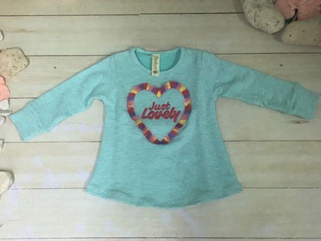 SUDADERA DE CORAZON DE COLORES
