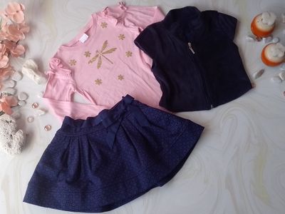 CONUNTO NIÑA FALDA AZU Y CHALECO AZUL BLUSA ROSA