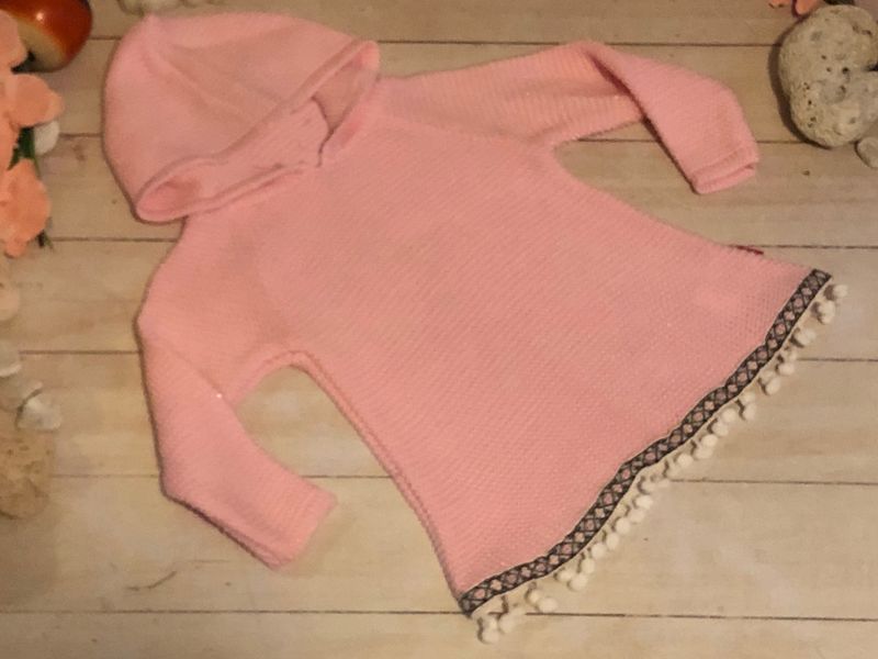 SWEATER NIÑA C/CAPUCHA POMPONES BEIGE ROSA