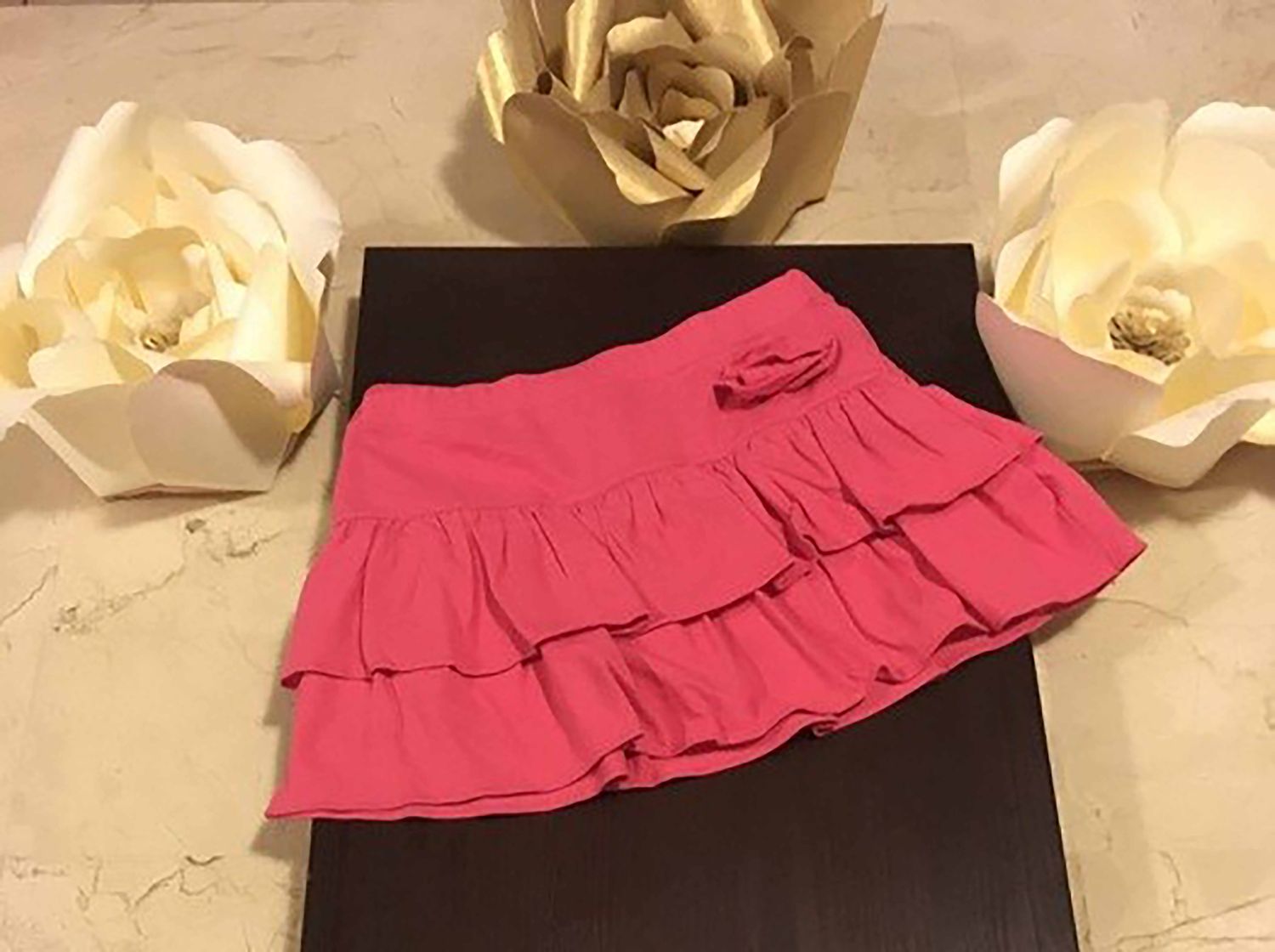 FALDA ROSA CON OLANES